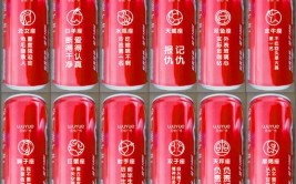 同款网红不倒翁姐姐空降青岛 吾悦广场开启圣诞狂欢季(圣诞不倒翁空降广场狂欢)
