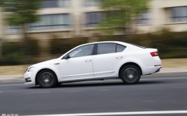 比翼双飞齐肩并进 测明锐家族1.2T/1.4T(齐肩并进家族旅行车车型)