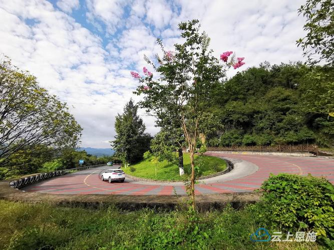 咸丰“三元养护”扮靓公路“颜值”(咸丰公路养护恩施省道) 汽修知识 咸丰“三元养护”扮靓公路“颜值”(咸丰公路养护恩施省道) 汽修知识
