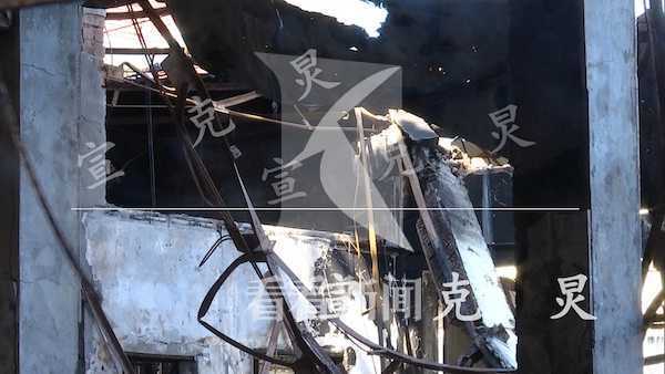 浦东一3层厂房半夜起火 房顶烧穿梁柱折断(梁柱起火厂房折断房顶) 汽修知识 浦东一3层厂房半夜起火 房顶烧穿梁柱折断(梁柱起火厂房折断房顶) 汽修知识