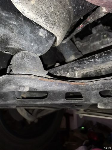 汽车质量网新增投诉|一汽奥迪A3底盘元宝梁大面积生锈(生锈元宝投诉奥迪大面积) 汽修知识 汽车质量网新增投诉|一汽奥迪A3底盘元宝梁大面积生锈(生锈元宝投诉奥迪大面积) 汽修知识