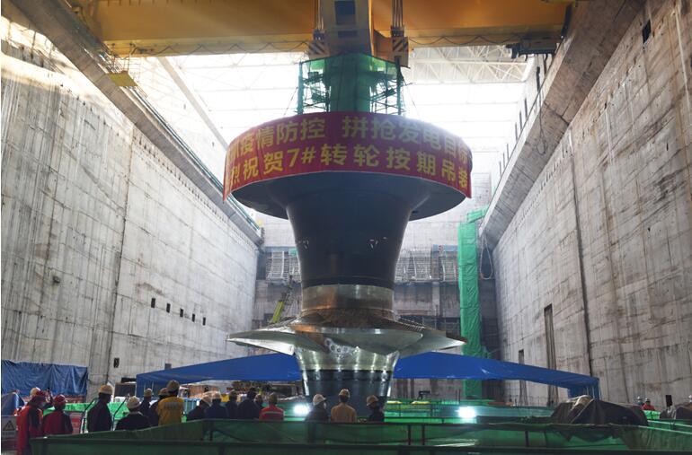 运行29年 安康水电厂2号水轮发电机转轮起吊成功(机组起吊转轮水电厂增容) 汽修知识 运行29年 安康水电厂2号水轮发电机转轮起吊成功(机组起吊转轮水电厂增容) 汽修知识