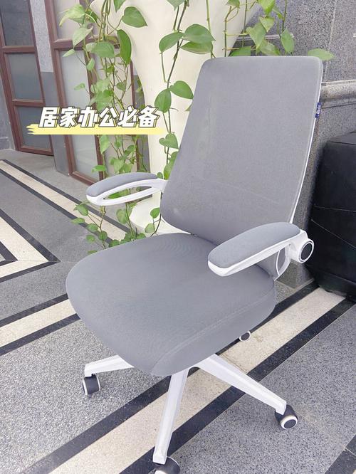 汽车座椅改装办公椅靠谱吗?专家建议:不如试试坐立交替式办公(工程学办公办公椅人体汽车座椅) 汽修知识 汽车座椅改装办公椅靠谱吗?专家建议:不如试试坐立交替式办公(工程学办公办公椅人体汽车座椅) 汽修知识