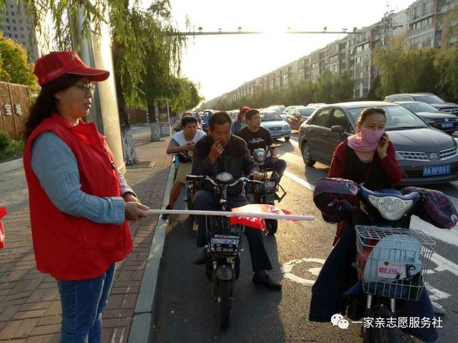 徐州七旬老人主动请缨指挥交通 一做就是两年多(交通北路社区志愿者指挥) 汽修知识 徐州七旬老人主动请缨指挥交通 一做就是两年多(交通北路社区志愿者指挥) 汽修知识