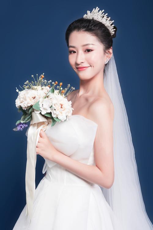 婚纱照修图(婚纱照分享我是粉丝皮肤) 汽修知识