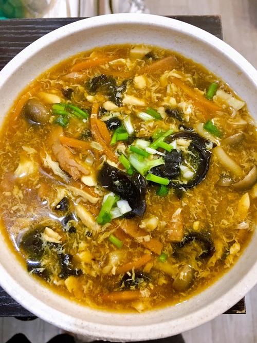 一尝像酸辣汤,打一特色美食(酸辣汤看着特色美食鱼汤尉氏) 汽修知识 一尝像酸辣汤,打一特色美食(酸辣汤看着特色美食鱼汤尉氏) 汽修知识