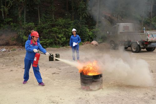 地面上的绝缘油着火应用什么灭火 学类资讯 地面上的绝缘油着火应用什么灭火 学类资讯