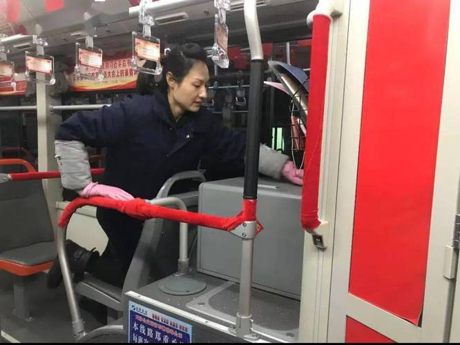 瑞思拜(楷体公交司机乘客姐姐) 汽修知识 瑞思拜(楷体公交司机乘客姐姐) 汽修知识