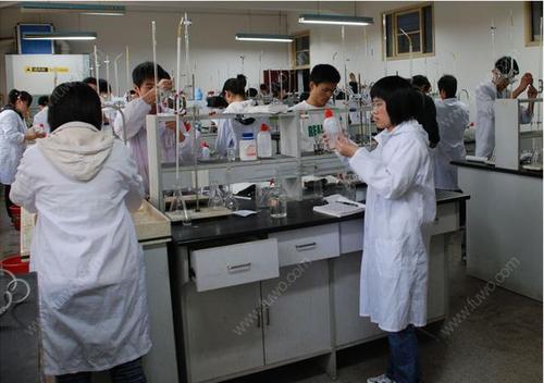 大专应用化工技术好找工作吗 学类资讯 大专应用化工技术好找工作吗 学类资讯