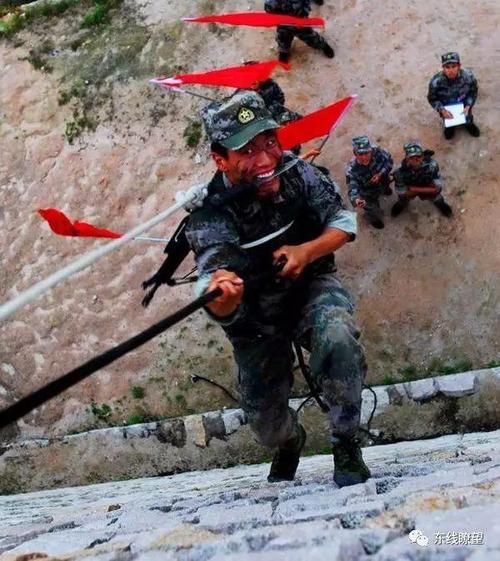 “尖刀五连”练兵那些事儿(尖刀五连官兵连队实弹射击) 汽修知识 “尖刀五连”练兵那些事儿(尖刀五连官兵连队实弹射击) 汽修知识