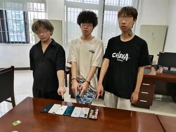 好友一起“发财”?重庆高新警方捣毁多个GOIP诈骗团伙(诈骗团伙警方境外嫌疑人) 汽修知识 好友一起“发财”?重庆高新警方捣毁多个GOIP诈骗团伙(诈骗团伙警方境外嫌疑人) 汽修知识