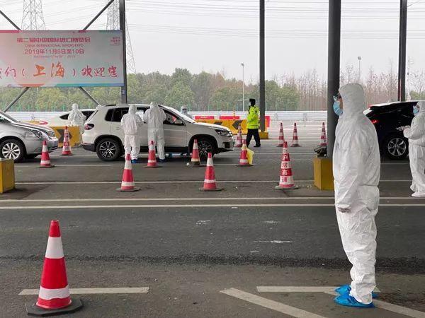 “最严高速入沪检查”目击记(体温测温复检车道医护人员) 汽修知识 “最严高速入沪检查”目击记(体温测温复检车道医护人员) 汽修知识