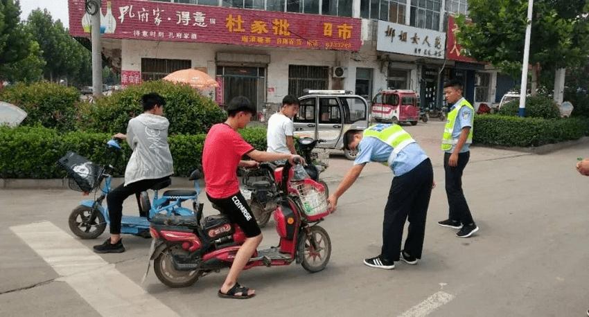 嘉祥县城区设立13处电动自行车集中挂牌服务点 市民认清地点(派出所电动自行车挂牌闪电路口) 汽修知识 嘉祥县城区设立13处电动自行车集中挂牌服务点 市民认清地点(派出所电动自行车挂牌闪电路口) 汽修知识