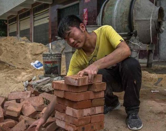 建筑专业毕业只能去工地搬砖吗 范文模稿 建筑专业毕业只能去工地搬砖吗 范文模稿